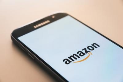 Click to view full image phone_with_the_amazon_logo.jpg